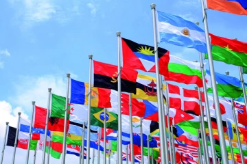 தேசிய கோடிகளில் இவ்வளவு சிறப்பம்சங்களா ?