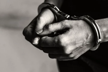 කෝටි දහසකට අධික හෙරොයින් තොගයක් ඉරාන යාත්‍රාවකින් කොටු වෙයි..