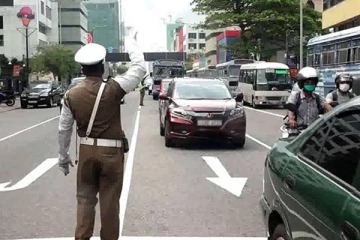 கோவிலுக்கு சென்று திரும்பும் போது நேர்ந்த விபத்து; 15 பேர் வைத்தியசாலையில்