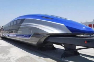 சீனாவில் உலகின் அதிவேக ரயில் அறிமுகம்!