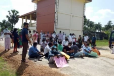 யாழில் மக்களின் காணி அபகரிப்பில் தீவிர முனைப்பு- பொலிஸார் குவிக்கப்பட்டு பதற்றம்!