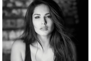 அவர்கள் முன்னால் ஆடமாட்டேன்..படப்பிடிப்பை நிறுத்திருவேன் - கண்டிஷன் போட்ட சன்னிலியோன்