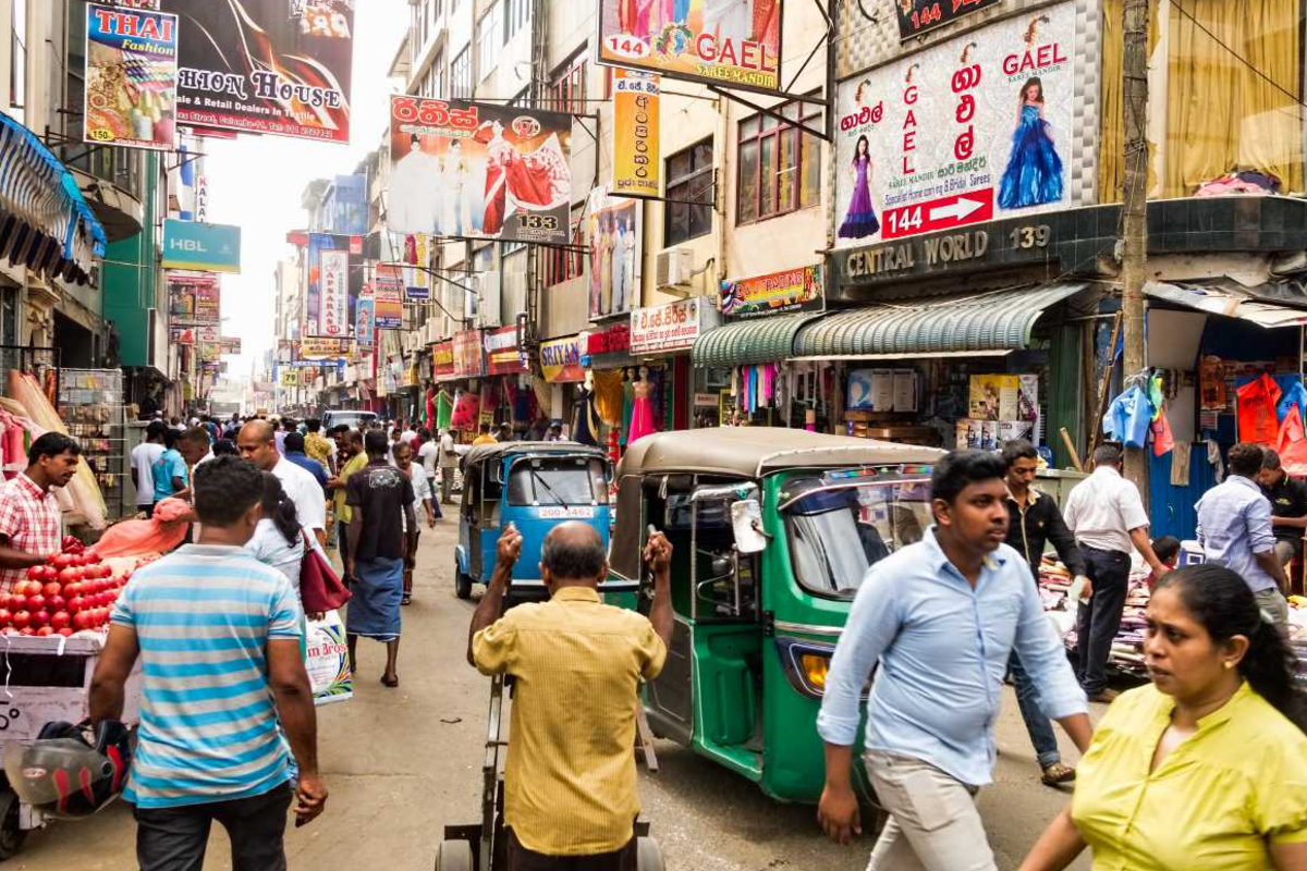 மத்தியக் கிழக்கு போர்ச் சூழலால் இலங்கை வியாபாரிகள் செய்யும் மோசடி! களமிறக்கப்படும் புலனாய்வாளர்கள்.. | Sri Lanka Fuel Crisis And Economic Crisis