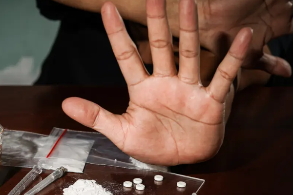 யாழ்ப்பாணத்தில் சிறையிலிருந்து வெளிவந்த இளைஞன் மரணம்; நடந்தது என்ன? | A Life Lost To Drugs In Jaffna யாழ்ப்பாணத்தில் சிறையிலிருந்து வெளிவந்த இளைஞன் மரணம்; நடந்தது என்ன? | A Life Lost To Drugs In Jaffna