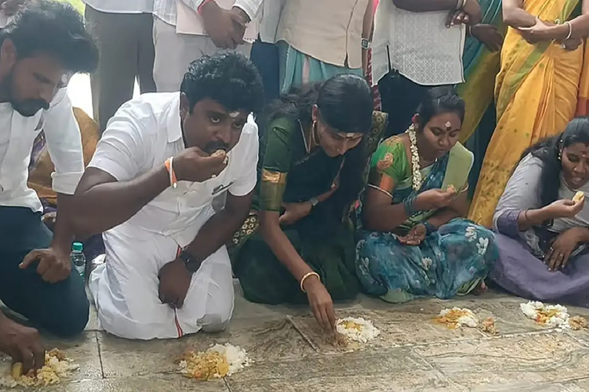 மண் சோறு சாப்பிட்ட த.வெ.க. எம்.எல்.ஏ ; கொட்டித்தீர்த்த மழை! | Tvk Mla Eating Mann Soru Dindigul மண் சோறு சாப்பிட்ட த.வெ.க. எம்.எல்.ஏ ; கொட்டித்தீர்த்த மழை! | Tvk Mla Eating Mann Soru Dindigul