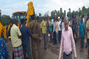 கிளிநொச்சியில் சுண்ணக்கல் அகழ்வுக்கு எதிராக மக்கள் போராட்டம் (Photos)