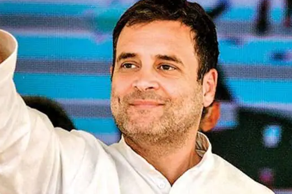 வலைத்தளங்களில் ஒரு கோடி பேரை கவர்ந்த நரேந்திர மோடி! | Indian Pm First For Face Book