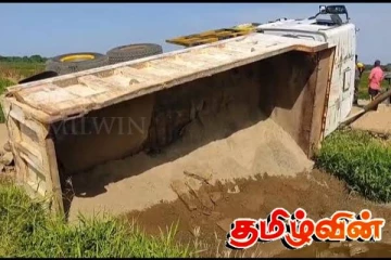 கந்தளாயில் பாலம் இடிந்து விழுந்ததால் குடைசாய்ந்த டிப்பர் லொறி!