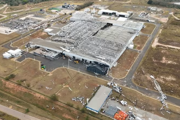 பாரிய பாதிப்புக்குள்ளான டொயோட்டா கார் உற்பத்தி | Storm Halts Toyota Car Production In Brazil