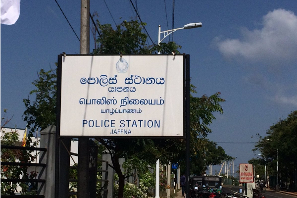 கலஹாவில் காணாமல் போன 14 வயது சிறுமி யாழ் பேருந்து தரிப்பிடத்தில் கண்டுபிடிப்பு: வெளிவரும் பின்னணி | Galaha Girl Trapped In Jaffna