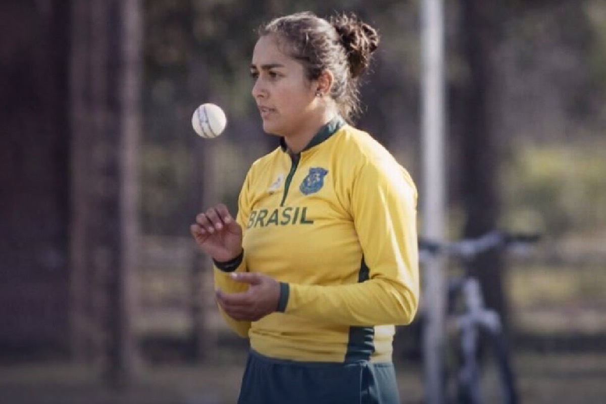 203 ஓட்டங்கள் இலக்கு,13 ஓட்டங்களுக்கு சுருண்ட எதிரணி: 9 விக்கெட்டுகளை வீழ்த்தி பிரேசில் வீராங்கனை சாதனை | Brazil Circketer Laura Cardoso 9 Wicket Haul