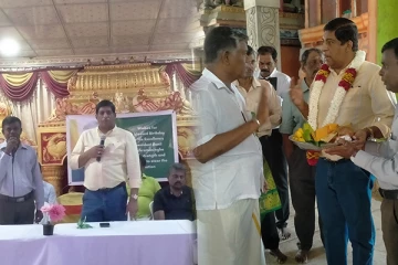 கிளிநொச்சிக்கு விஜயம் செய்த ரவி கருணாநாயக்க