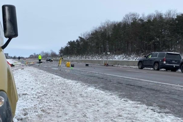 கனடாவில் கார் விபத்தில் இரண்டு இந்திய மாணவர்கள் பலி | Two Indian Students Car Accident In Canada