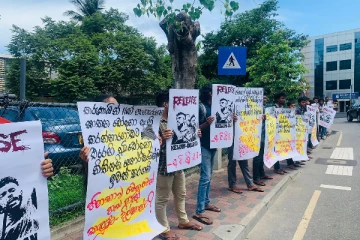 கொழும்பில் அமைதி போராட்டத்தில் குதித்த பல்கலைக்கழக மாணவர்கள்(Photos)