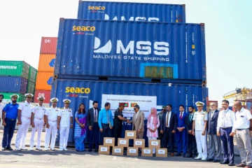 இலங்கைக்கு 25,000 டின்மீன் பெட்டிகள் நன்கொடை வழங்கிய மாலை தீவு