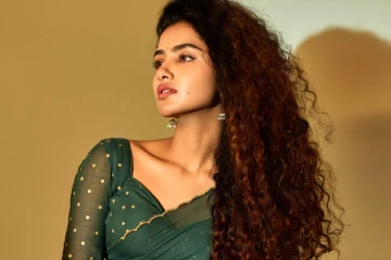 அனுபமா பரமேஸ்வரன் அழகிய போட்டோஷூட்