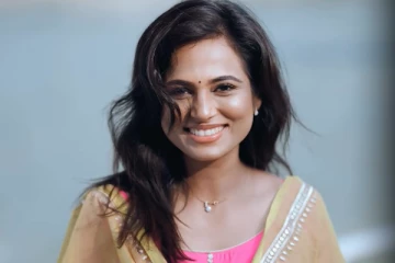 ஒரு வாரத்தில் திருமணம்.. தீபாவளியை காதலர் உடன் கொண்டாடிய ரம்யா பாண்டியன்! வீடியோ