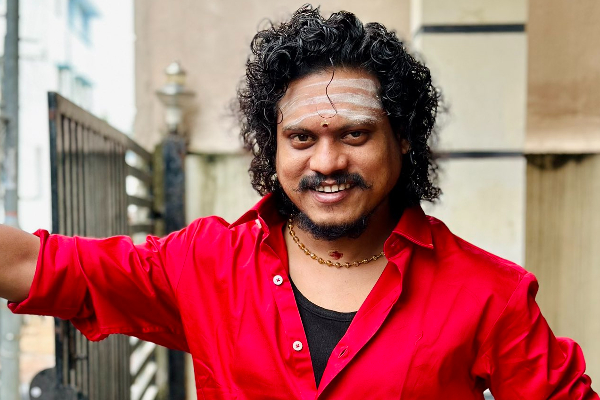 பின்னால் இருப்பதற்கு சந்தோஷப்படுகிறேன்.. விஜய் டிவி புகழ் கமலுடன் வெளியிட்ட போட்டோ | Comedian Pugazh About Kamalhaasan பின்னால் இருப்பதற்கு சந்தோஷப்படுகிறேன்.. விஜய் டிவி புகழ் கமலுடன் வெளியிட்ட போட்டோ | Comedian Pugazh About Kamalhaasan