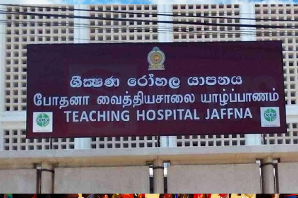 யாழில் ஆலயத்தில் அதிகளவான ஒளி பாவனை! 120க்கும் மேற்பட்ட பக்தர்கள் கண் பிரச்சனையால் வைத்தியசாலையில் | Light Usage In Jaffna Is Causing Eye Problems