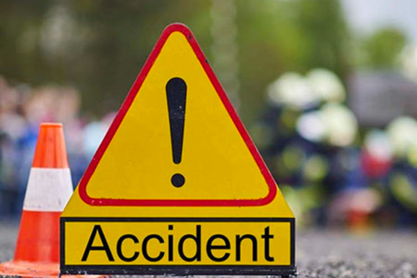 குருணாகல் - கண்டி வீதியில் கோர விபத்து | A Truck Veered Off The Road And Crashed