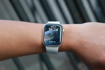 ஆப்பிள் கடிகாரத்தில் eSIM ஒன்றை எவ்வாறு செயற்படுத்துவது?