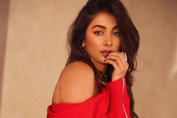 அல்லு அர்ஜுடன் இணையும் இரண்டு முன்னணி நடிகைகள்.. லேட்டஸ்ட் அப்டேட் | Top Actresses Going Join With Allu Arjun