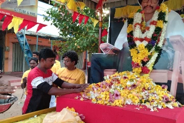 தியாகி திலீபனின் நினைவேந்தல் ஊர்தி (Photos)