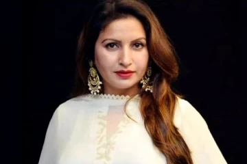 பிக் பாஸ் புகழ் நடிகை மர்ம மரணம்! உடலில் பல காயங்கள்.. இரண்டு பேர் கைது! என்ன நடந்தது?