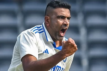 டெஸ்ட் கிரிக்கெட்டில் 500 விக்கெட் - சாதனை படைத்த தமிழக வீரர் அஸ்வின்!