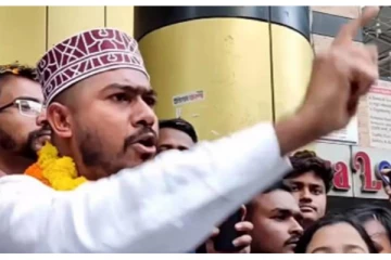 இந்து மத நூல்கள் எல்லாமே ஆபாசம் தான் - சர்சையில் சிக்கிய பிரபலம்