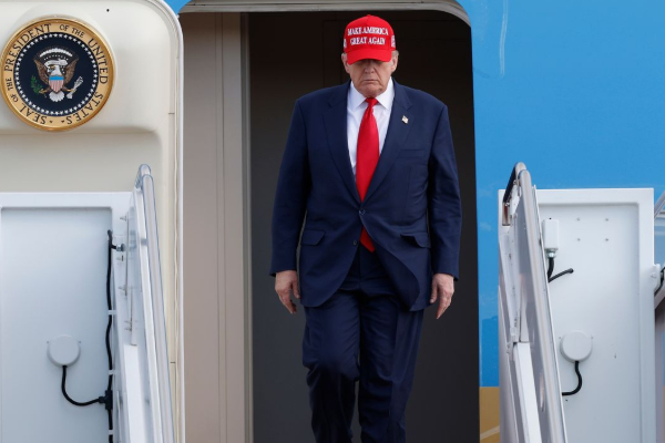 வெள்ளையர் தென்னாப்பிரிக்கர்களே இலக்கு! அமெரிக்கா வெளியிட்ட அகதிகள் சேர்க்கை வரம்பு | Us Releases Refugee Admission Cap வெள்ளையர் தென்னாப்பிரிக்கர்களே இலக்கு! அமெரிக்கா வெளியிட்ட அகதிகள் சேர்க்கை வரம்பு | Us Releases Refugee Admission Cap