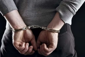 90 கிலோ கஞ்சா எண்ணெய்யுடன் தமிழகத்தை சேர்ந்த மூவர் கைது!