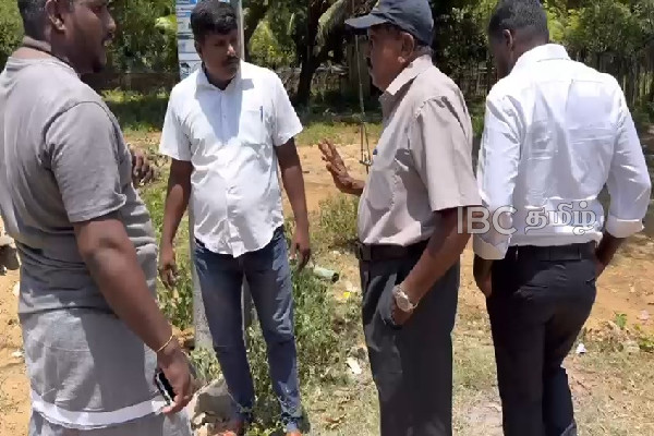 சாவகச்சேரியில் குமரப்பா புலேந்திரன் உள்ளிட்டவர்களின் நினைவுத்தூபி இடித்தழிப்பு : மீண்டும் கட்டித்தர மறுக்கும் நபர் | Memorial Kumarappa Pulendran Chavakachcheri