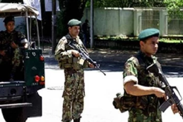 மேற்கிலிருந்து சென்றோர் வடக்கில்  சிக்கினர்!