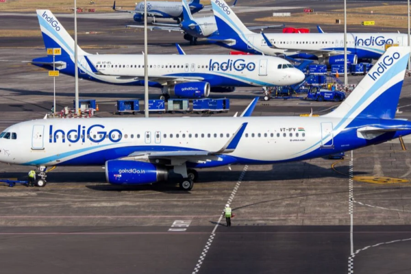 ஒரேநாளில் 1,000 விமானங்கள் ரத்து; அதிர்ச்சியில் பயணிகள்! | Indigo Flight 1 000 Flights Canceled In One Day ஒரேநாளில் 1,000 விமானங்கள் ரத்து; அதிர்ச்சியில் பயணிகள்! | Indigo Flight 1 000 Flights Canceled In One Day