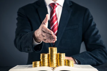 உங்கள் வறுமைக்கு நீங்கள் தான் காரணம்! பணக்காரராக என்ன செய்யலாம்?