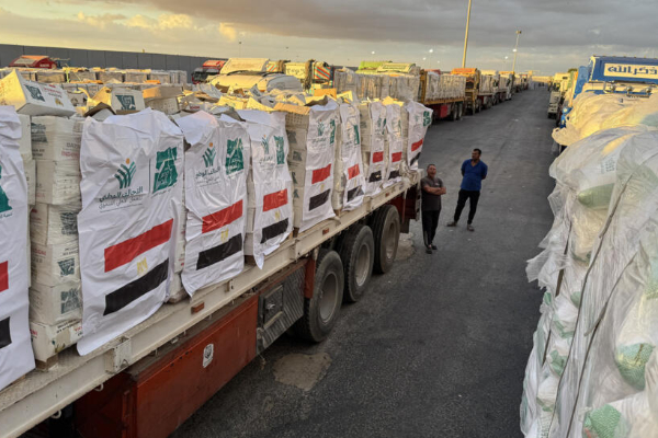 காசா முனைக்குள் மீண்டும் மனிதாபிமான உதவி வாகனங்கள் | Humanitarian Aid Vehicles Return To Gaza Strip