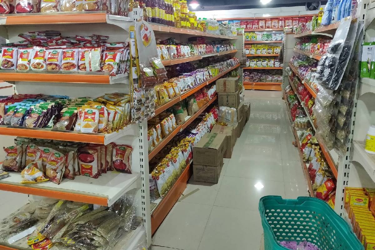 பறிபோன மென்பொருள் வேலை... இலங்கையர் எடுத்த முடிவு: இன்று தினசரி ரூ 50,000 கடந்த விற்றுமுதல் | Techie Opens Mini Supermarket