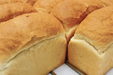 நடமாடும் வாகனத்தில் பாண் வாங்கியவருக்கு காத்திருந்த அதிர்ச்சி