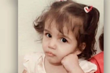 கொதிக்கும் தண்ணீருக்குள் 3 வயது சிறுமியை... தந்தையின் செயலால் பரிதாபமாக போன உயிர்