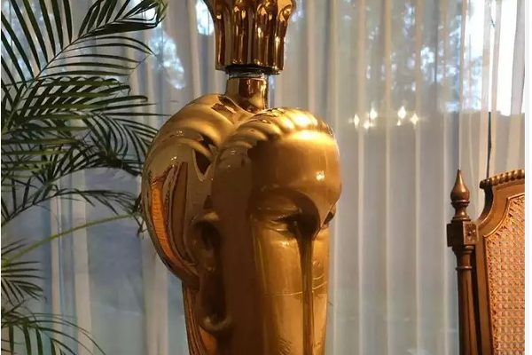 ரூ.45 லட்சத்திற்கு விற்கப்படும் தண்ணீர் - அதில் அப்படி என்ன இருக்கு? | Worlds Most Expensive Water Costs