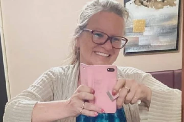 கண்ணால் பார்த்திராத காதலனால் வெளிநாட்டு சிறையில் தவிக்கும் கனேடிய பெண்மணி