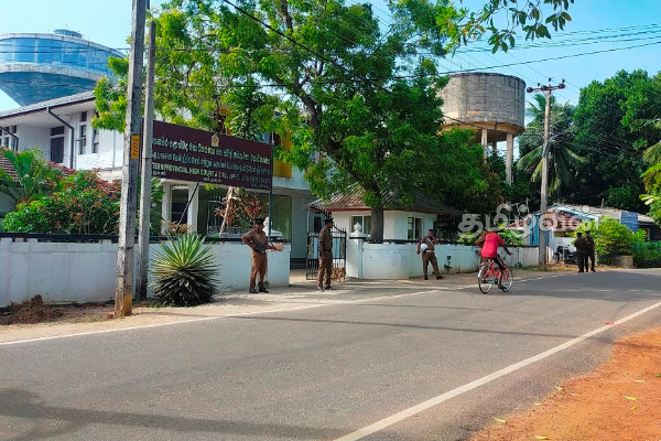 போதைப்பொருளை தம்வசம் வைத்திருந்த சந்தேகநபருக்கு விளக்கமறியல் நீடிப்பு(Photos) | Suspect In Possession Of Drugs Remanded