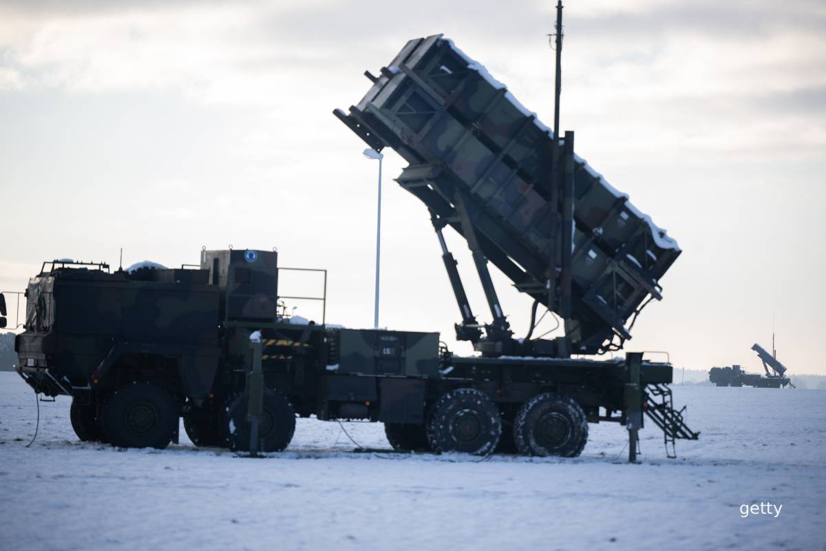 நீளும் ஈரான் போர்... அமெரிக்க இராணுவத் தலைமையகத்தில் புதிய பீதியில் அதிகாரிகள் | Iran Warning Pentagon Secret Panic