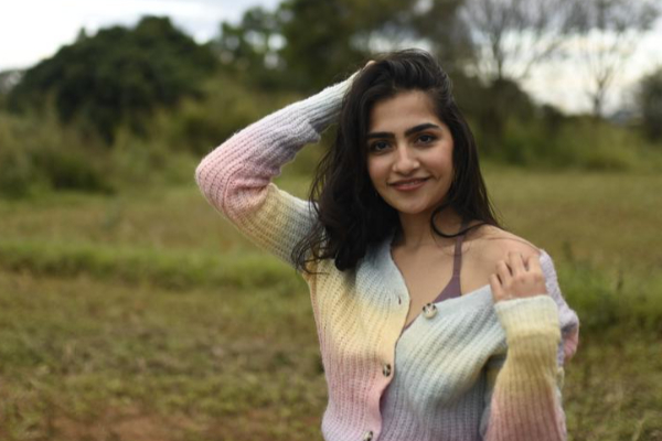 நடிகை ருக்மிணி வசந்த் எச்சரித்து வெளியிட்ட பதிவு.. ஆள்மாறாட்டம் செய்து முறைகேடு | Actress Rukmini Vasanth About Fraudulent Activity நடிகை ருக்மிணி வசந்த் எச்சரித்து வெளியிட்ட பதிவு.. ஆள்மாறாட்டம் செய்து முறைகேடு | Actress Rukmini Vasanth About Fraudulent Activity