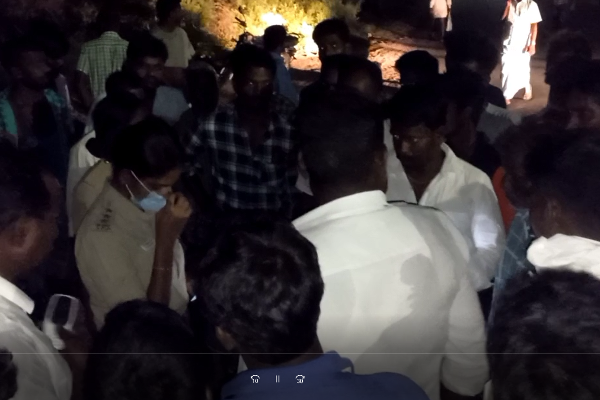 வீடு புகுந்து ரத்தம் சொட்ட, சொட்ட சப்ளையர்ஸ் கடை உரிமையாளர் வெட்டிக்கொலை - அதிர்ச்சி சம்பவம் - தமிழ்நாடு