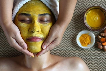 இனி மேக்கப் தேவையில்லை! இந்த பொருட்களை கொண்டே சருமத்தை ஜொலிக்க செய்யலாம்