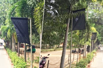 சாந்தனின் மறைவிற்கு யாழ். பல்கலையில் கறுப்புக் கொடி