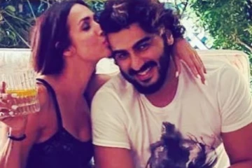 12 வயது மூத்த காதலி.. திடீரென பிரேக்கப் செய்துவிட்டாரா போனி கபூரின் மகன்?