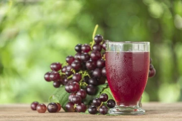 திராட்சை சாறு குடிப்பதால் இத்தனை மருத்துவப்பலன்கள் உண்டா....?